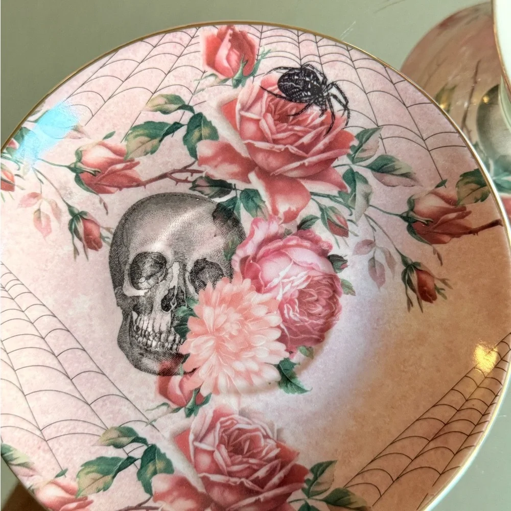 Park Château Gothic Teacup & Saucer – Pink Roses, Skull & Spider Web – Rare - Picture 3 of 9